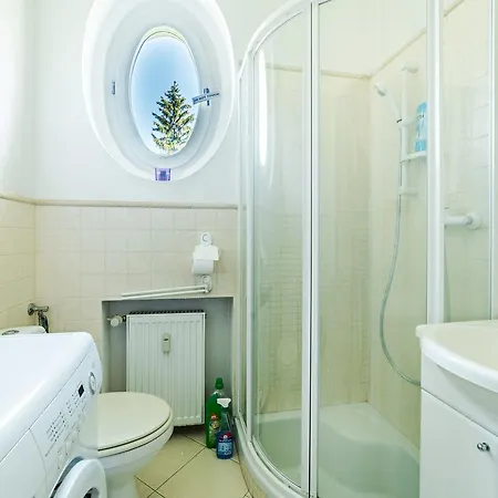 Everysky - Konstytucji 3 Go Maja 66-2 דירה *