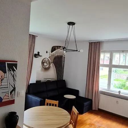 Everysky - Konstytucji 3 Go Maja 66-2 Apartmán *